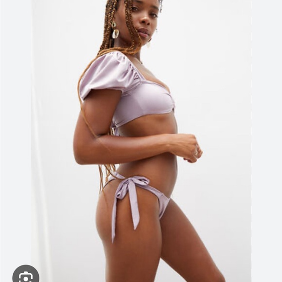 Storm Reid bikini swim 2 piece bathing suit crop top medium large - Picture 2 of 9